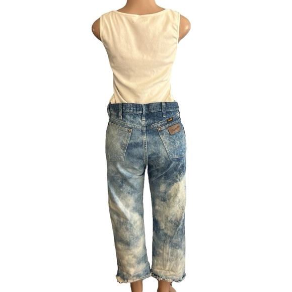 Wrangler Retro Bleach Wash Crop Jeans - Picture 7 of 9